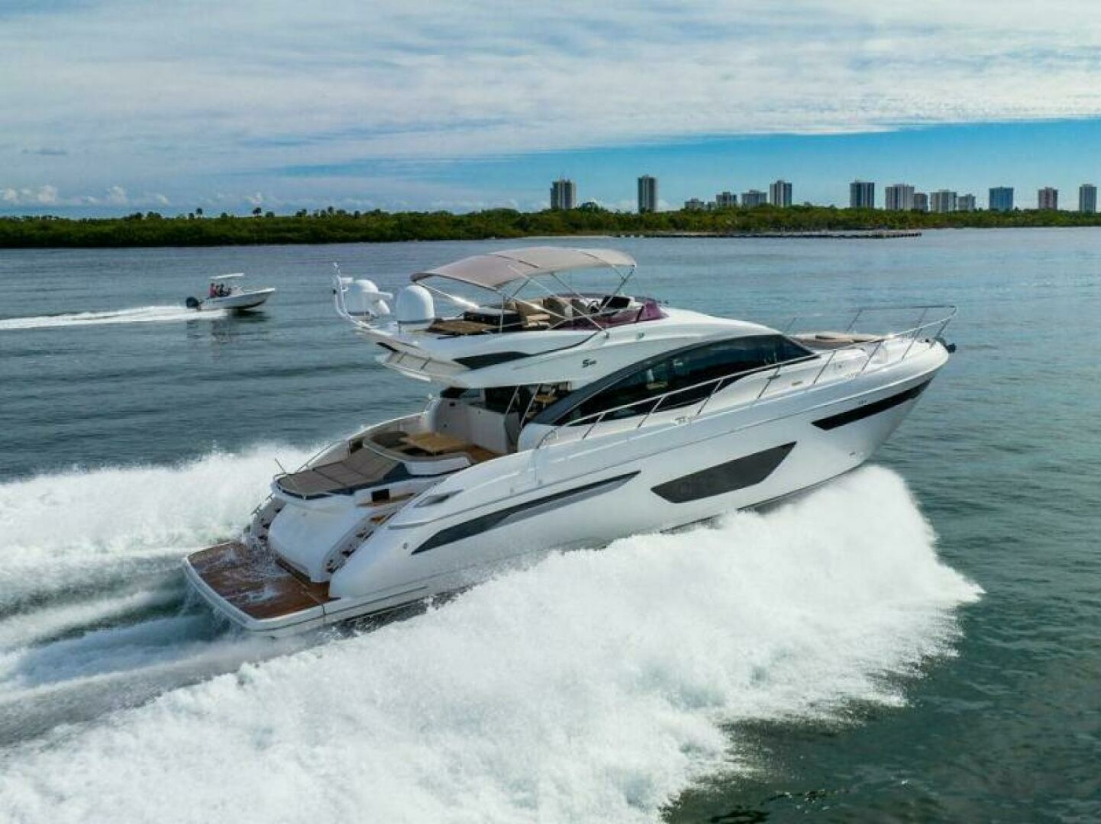 2016 Princess S65 65 ft yacht for sale in Palm Beach, Florida