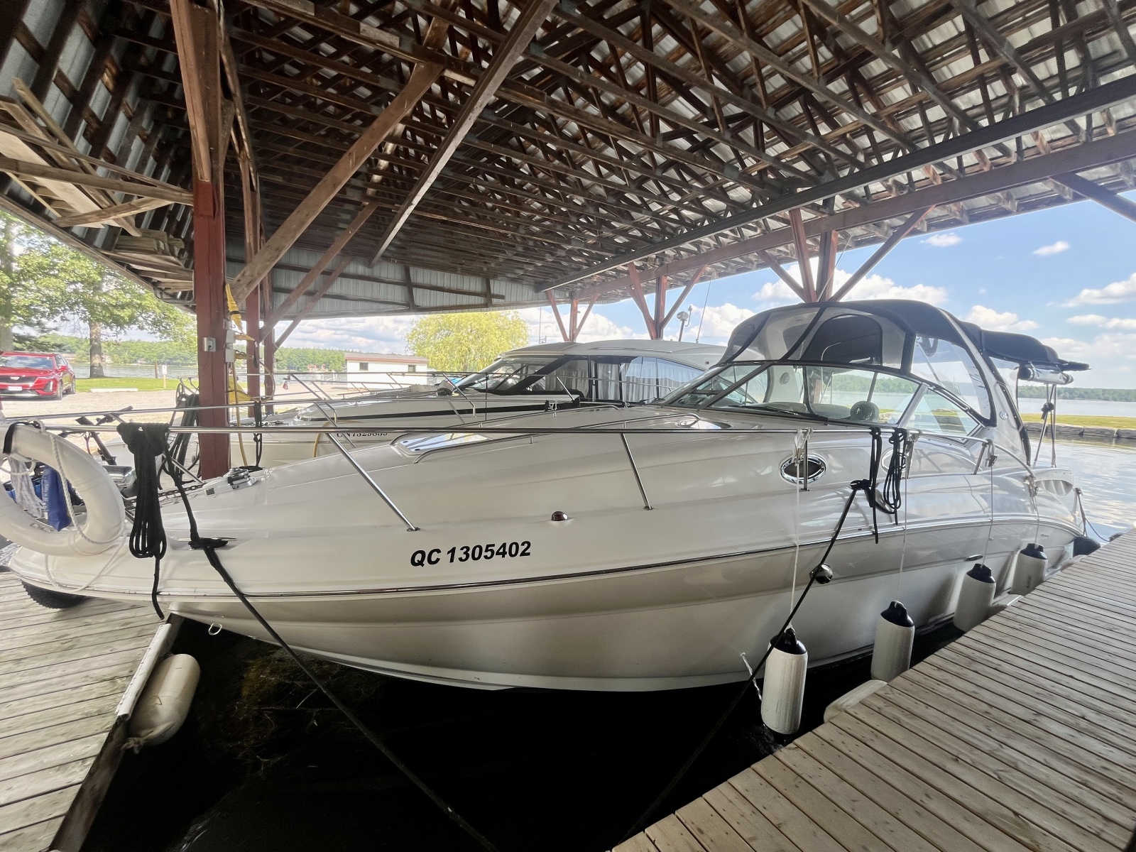 2003 Sea Ray 320 Sundancer 32 ft yacht for sale in Trent Lakes, Ontario