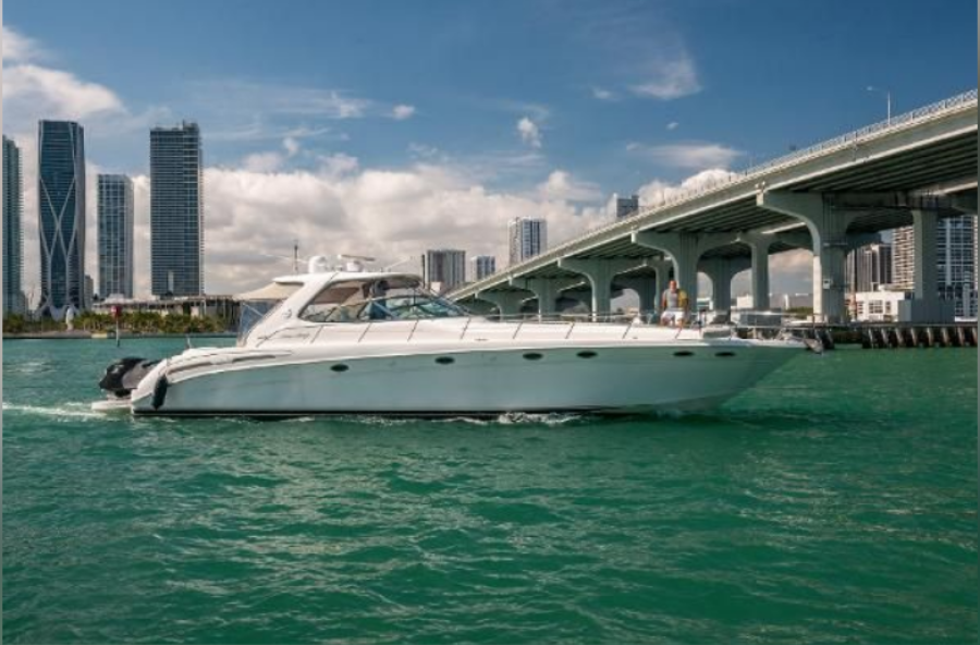 2000 Sea Ray 540 Sundancer 58 ft yacht for sale in Miami, Florida