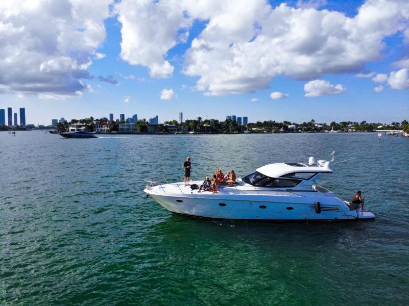 2000 Carver Trojan 440 Express 44 ft yacht for sale in Boynton Beach, Florida