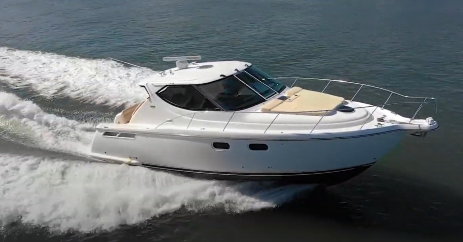 2008 Tiara Yachts 3900 Sovran 39 ft yacht for sale in Bay Harbor Islands, Florida