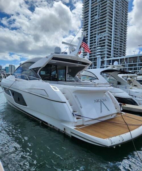 2018 Sunseeker Predator 57 ft yacht for sale in Sunny Isles Beach, Florida