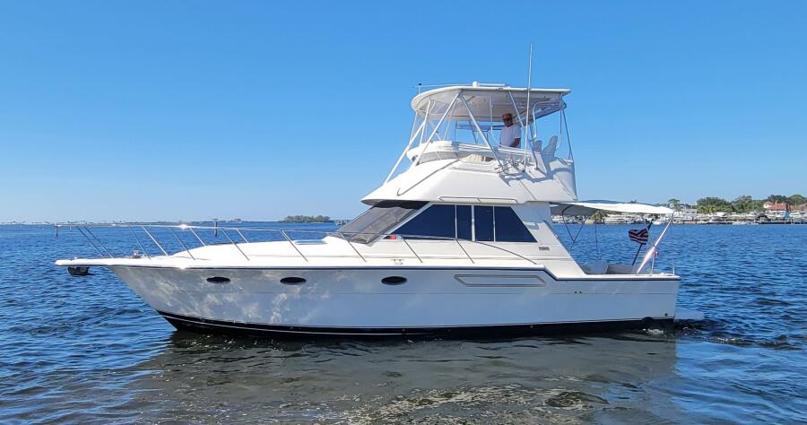 1994 Tiara Yachts 3600 Convertible 36 ft yacht for sale in Palm Harbor, Florida