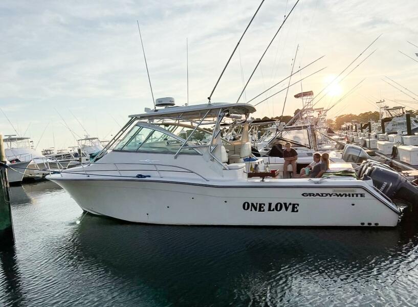 2006 Grady-White Express 360 36 ft yacht for sale in Rehoboth Beach, Delaware