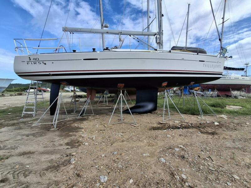 2010 Beneteau First 40 40 ft yacht for sale