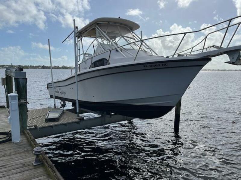 2007 Grady-White Sailfish 282 30 ft yacht for sale in Stuart