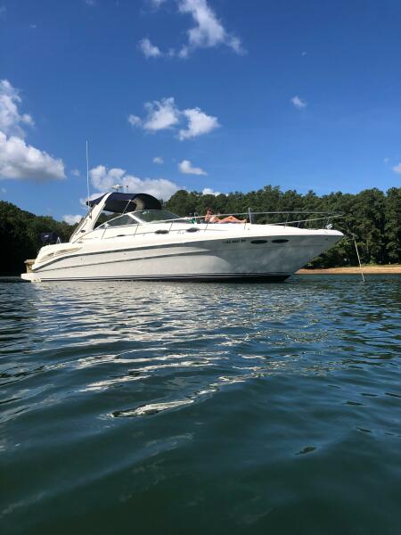 2002 Sea Ray 340 Sundancer 36 ft yacht for sale in Stuart