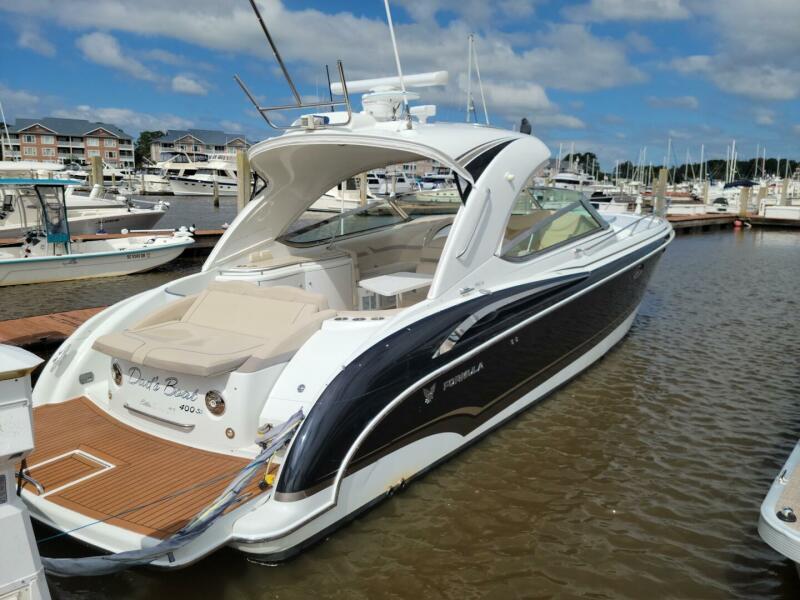 2011 Formula 400 Super Sport 40 ft yacht for sale in North Myrtle Beach, South Carolina