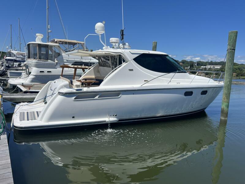 2007 Tiara Yachts 3900 Sovran 39 ft yacht for sale in Mystic, Connecticut