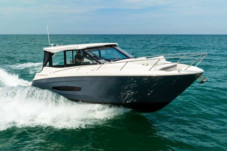 2022 Regal 36 Grande Coupe 36 ft yacht for sale in New Buffalo, Michigan