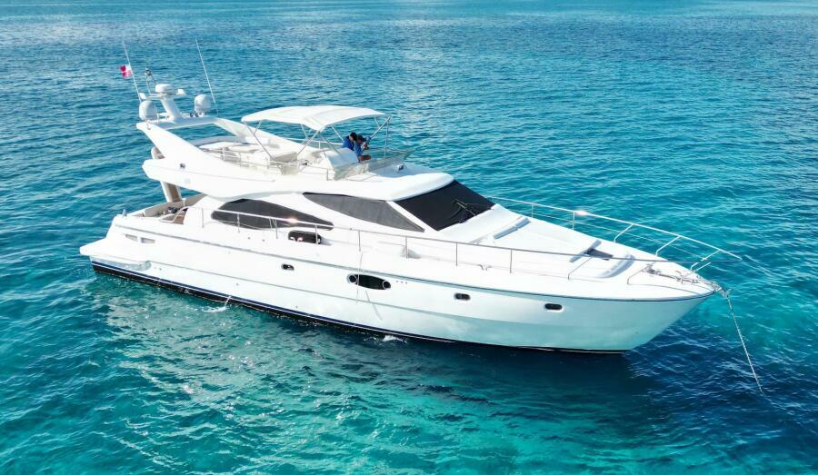 2003 Ferretti Yachts 590 Motor Yacht 59 ft yacht for sale in Ft. Lauderdale, Florida