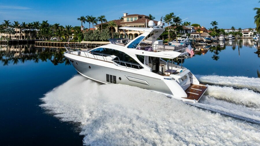 2015 Azimut Fly 50 55 ft yacht for sale in Delray Beach, Florida