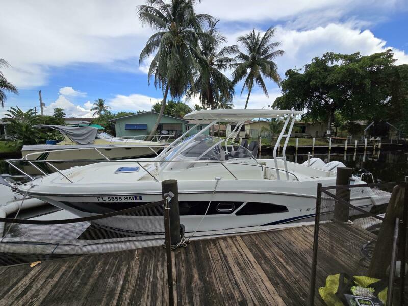 2020 Jeanneau Leader 9.0 WA 29 ft yacht for sale in Fort Lauderdale, Florida