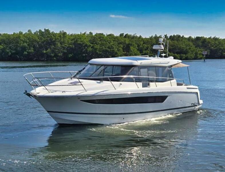 2018 Jeanneau NC 11 36 ft yacht for sale in Tampa, Florida