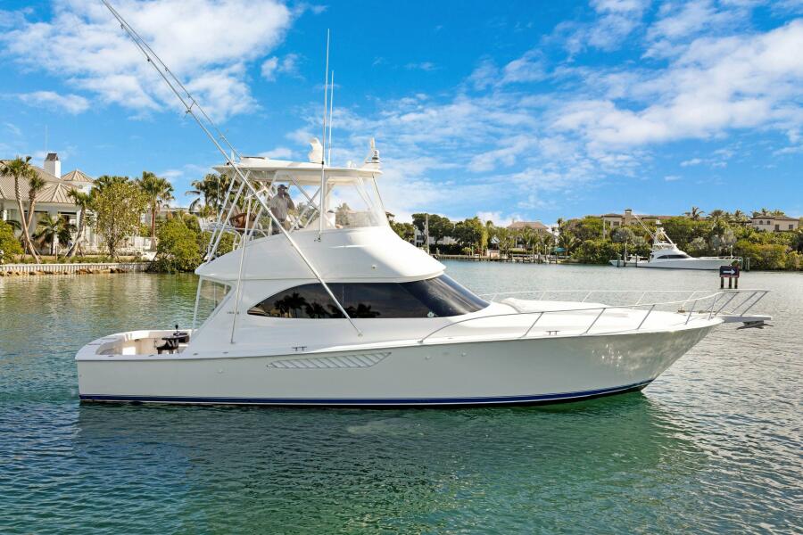 2015 Viking 46 Convertible 46 ft yacht for sale in Lighthouse Point, Florida