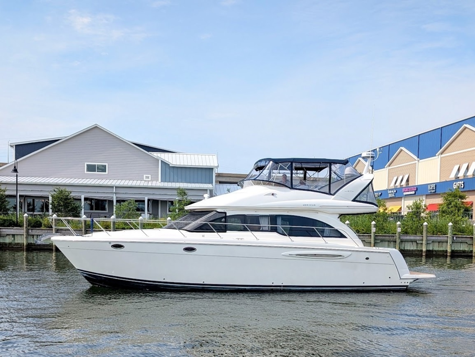2006 Meridian 41 ft yacht for sale in Chester, Maryland