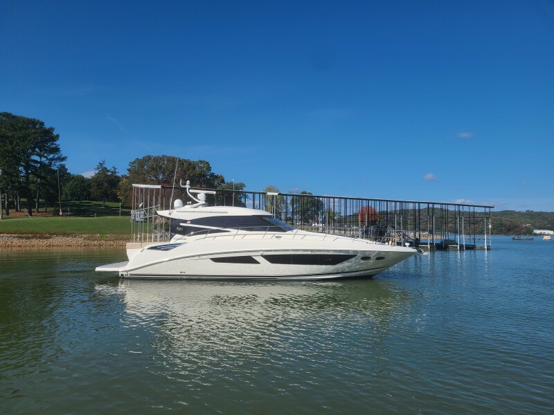 2015 Sea Ray 47 ft yacht for sale in Chattanooga, Tennessee