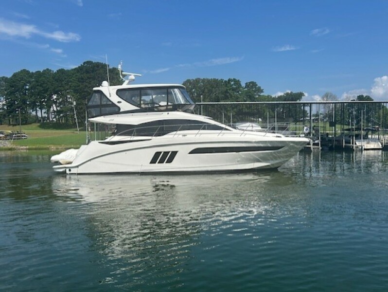 2016 Sea Ray 510 FLY 50 ft yacht for sale in Chattanooga, Tennessee