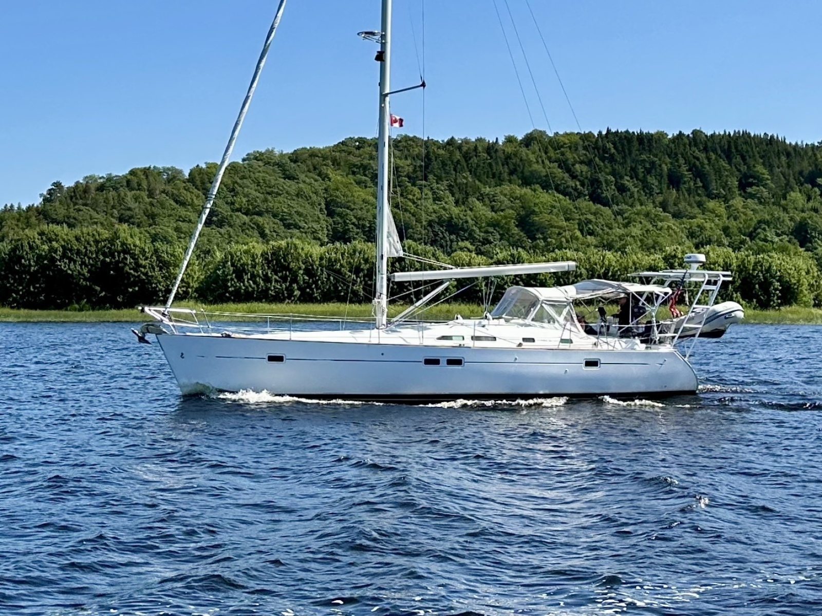 2004 Beneteau 423 42 ft yacht for sale in Gloucester, Massachusetts
