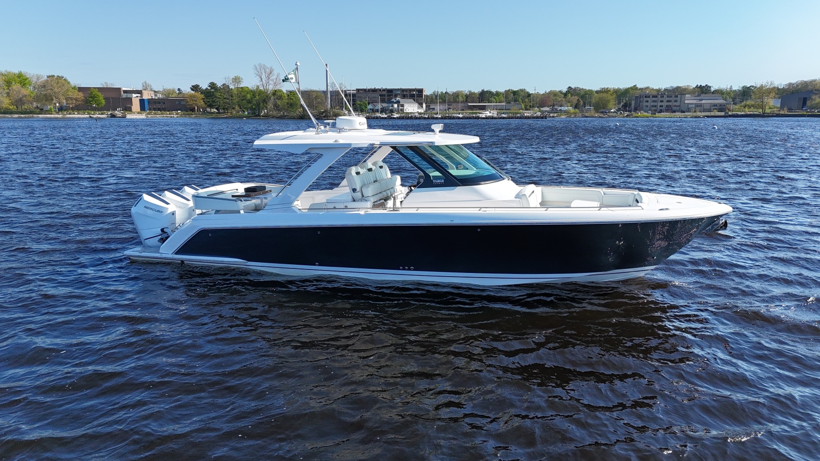 2024 Tiara Yachts 38 LS 38 ft yacht for sale in Grand Haven, Michigan