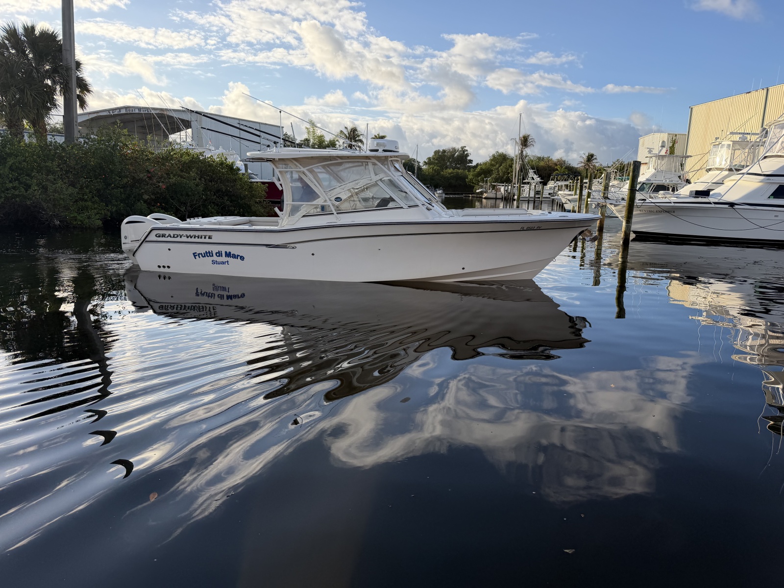 2019 Grady-White 30 ft yacht for sale in Stuart , Florida