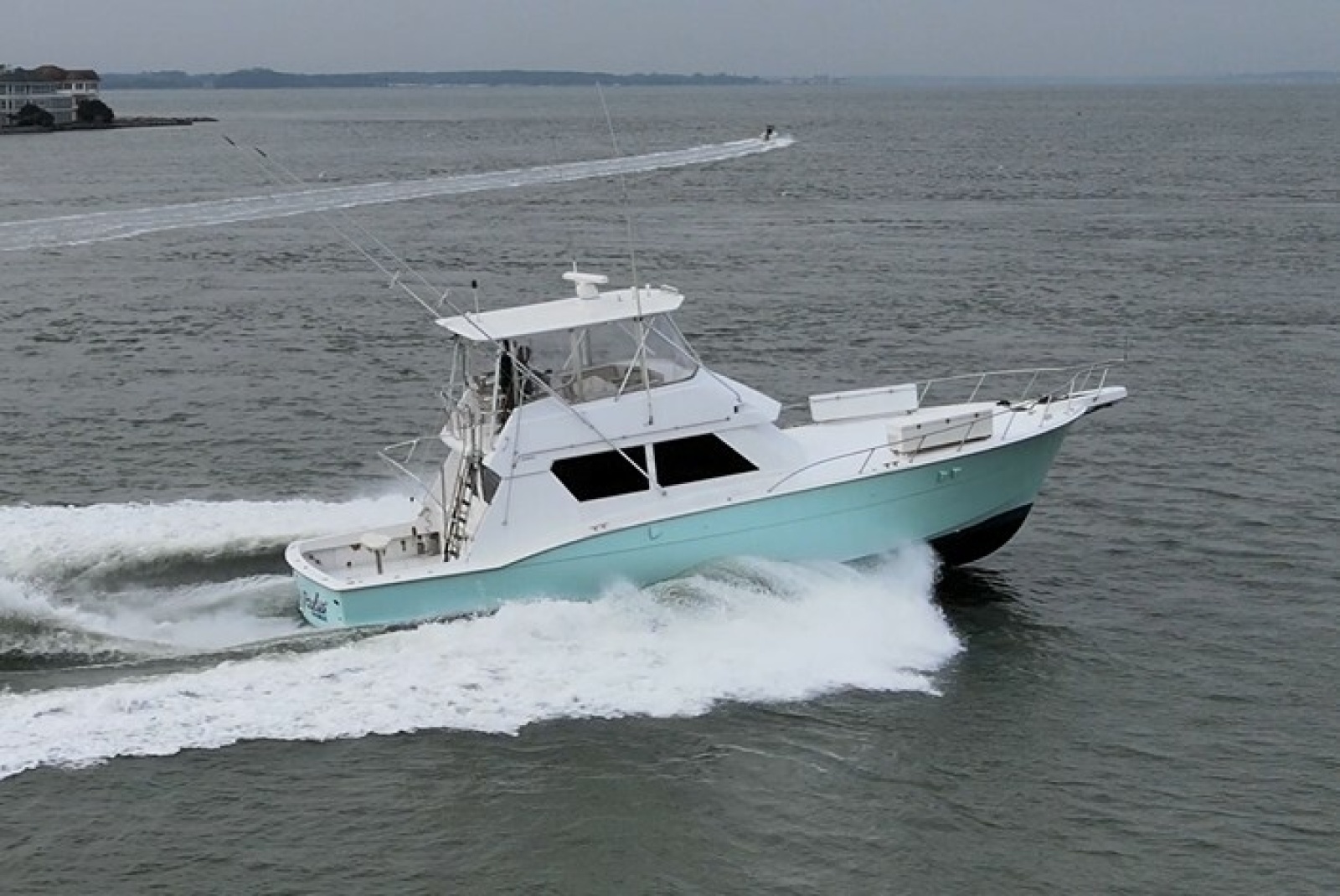 1989 Hatteras 52 Convertible 52 ft yacht for sale in Cambridge, Maryland