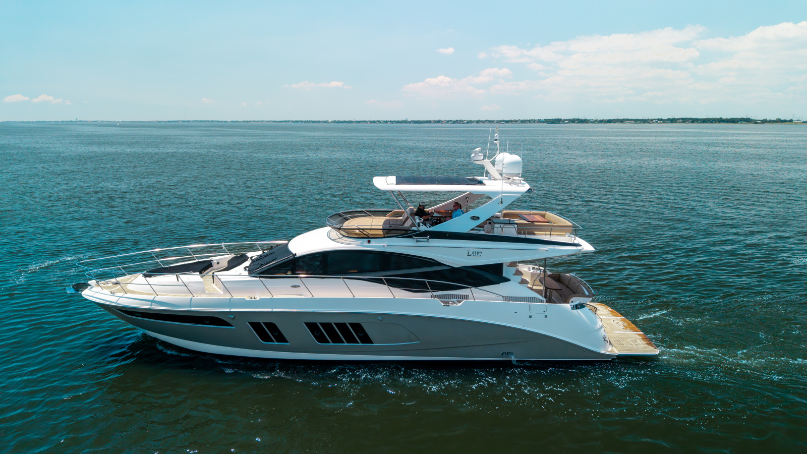 2017 Sea Ray L650 Fly 65 ft yacht for sale in Seabrook, Texas
