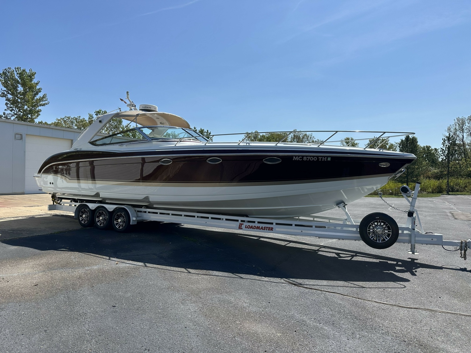 2011 Formula 400 Super Sport 40 ft yacht for sale in Flat Rock, Michigan