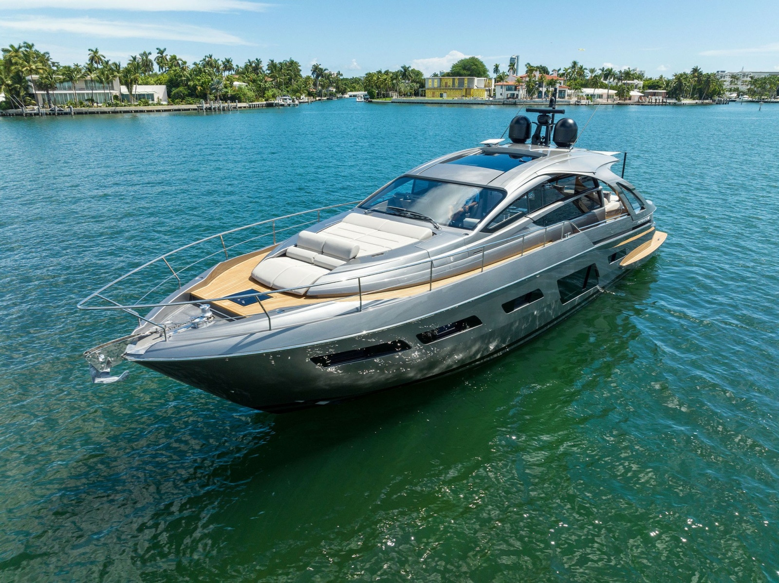 2022 Pershing 7X 70 ft yacht for sale in Wilmington, North Carolina