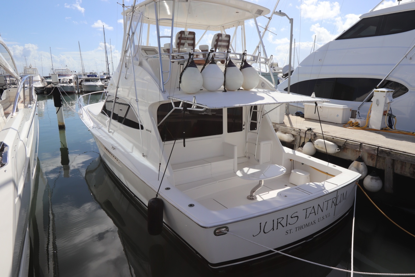 2011 Viking 46 ft yacht for sale in Fajardo, Puerto Rico