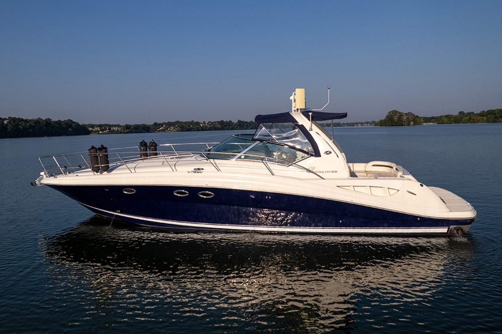 2003 Sea Ray 420 Sundancer 42 ft yacht for sale in Hendersonville, Tennessee