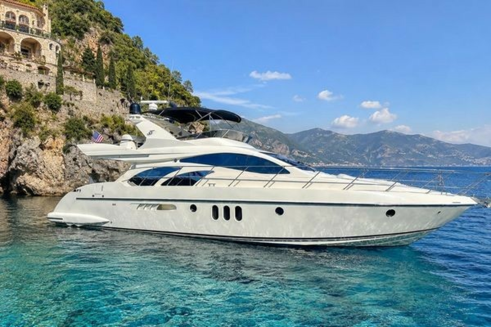 2004 Azimut 55E 55 ft yacht for sale in Fort Lauderdale, Florida