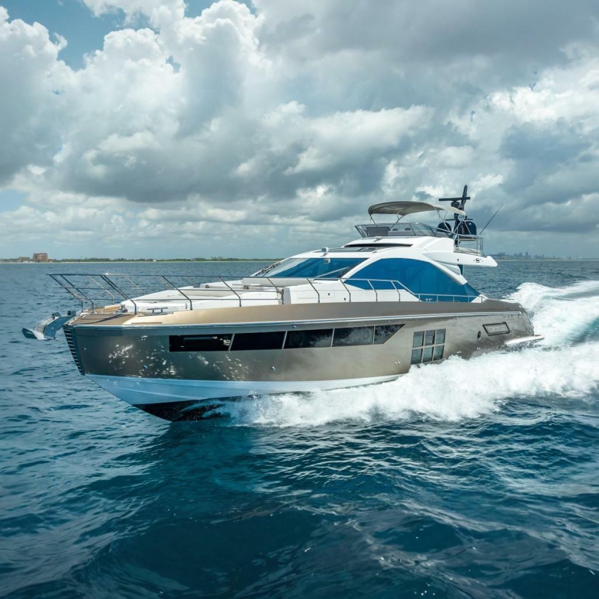 2018 Azimut S7 70 ft yacht for sale in Fort Lauderdale, Florida