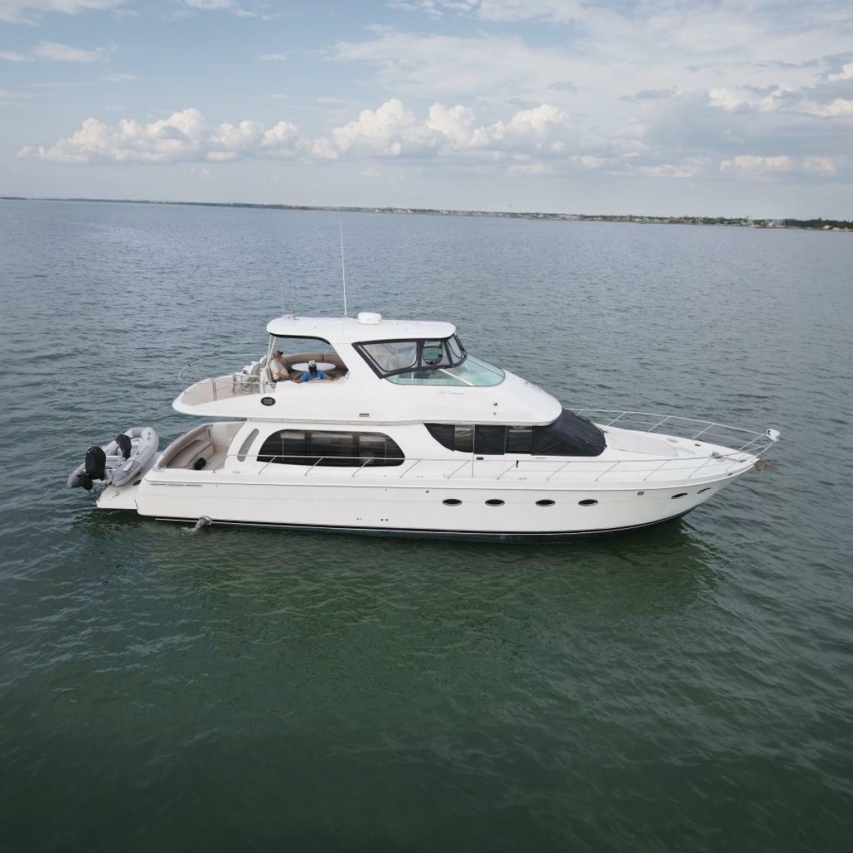 2004 Carver 560 Voyager 56 ft yacht for sale in Rockport, Texas