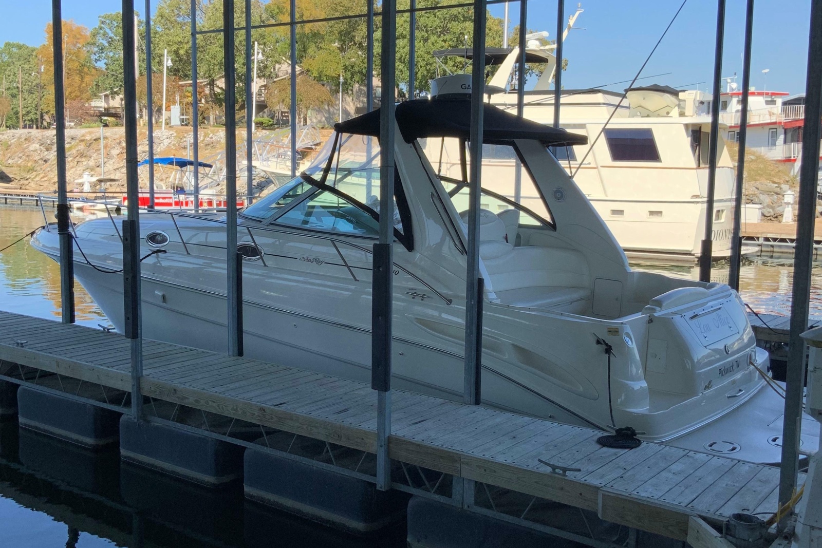 2000 Sea Ray 340 Sundancer 34 ft yacht for sale in Iuka, Mississippi