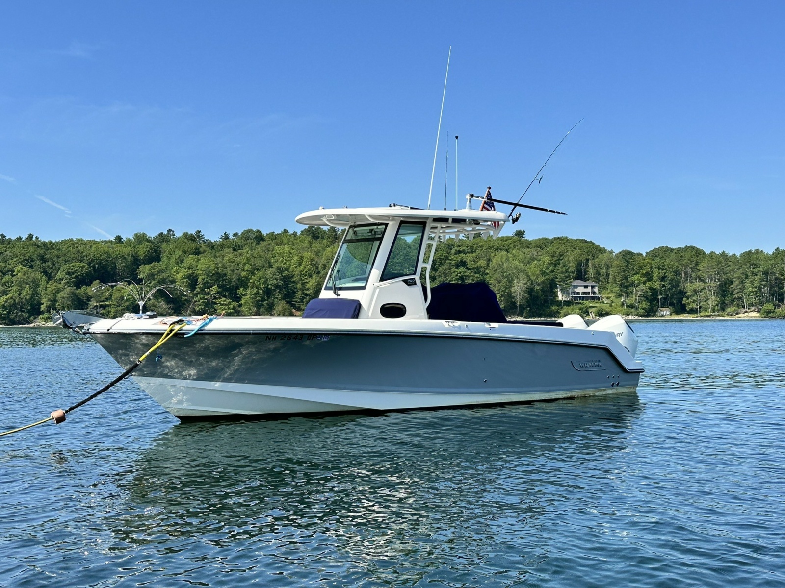 2024 Boston Whaler 250 Outrage 25 ft yacht for sale in Belfast, Maine