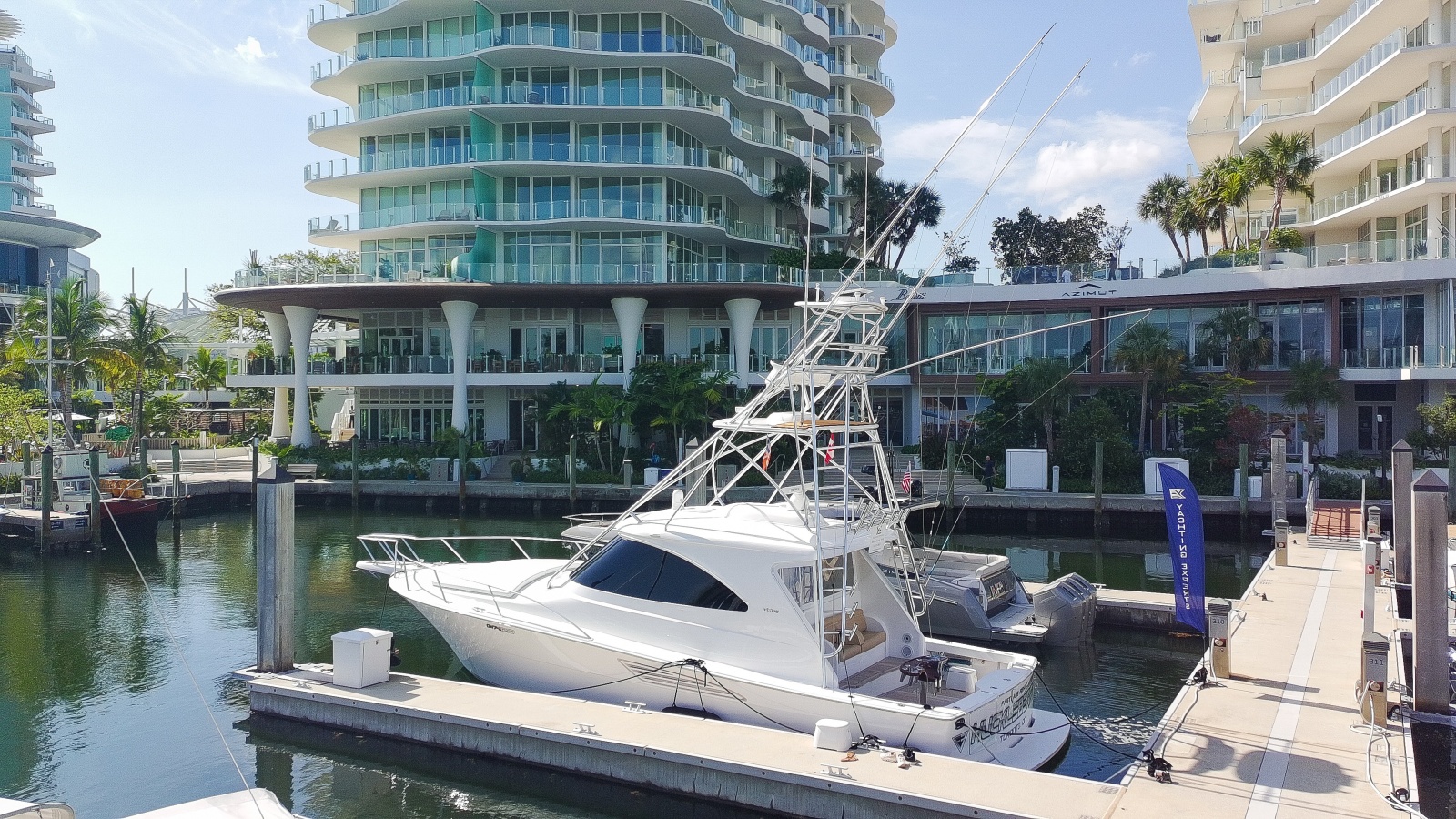 2020 Viking 44 Sport Coupe 44 ft yacht for sale in Fort Lauderdale, Florida