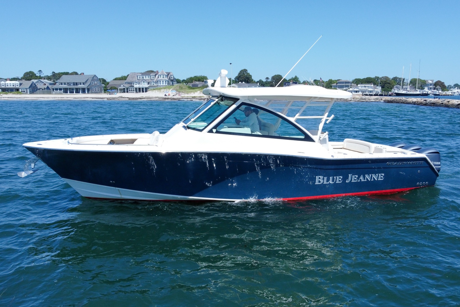 2015 Grady-White 375 Freedom 37 ft yacht for sale in Falmouth, Massachusetts