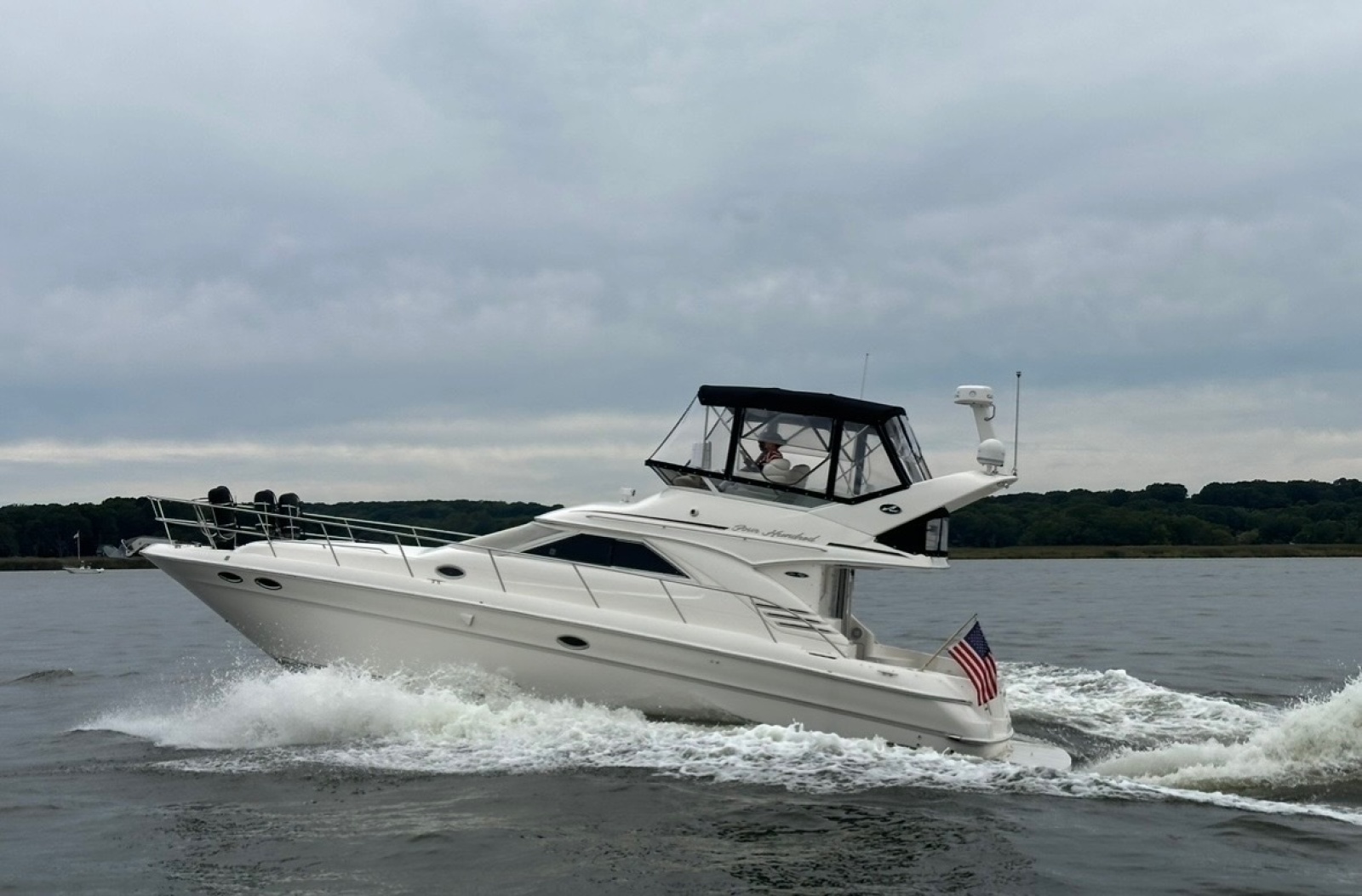 2004 Sea Ray 400 Sedan Bridge 40 ft yacht for sale in branford, Connecticut