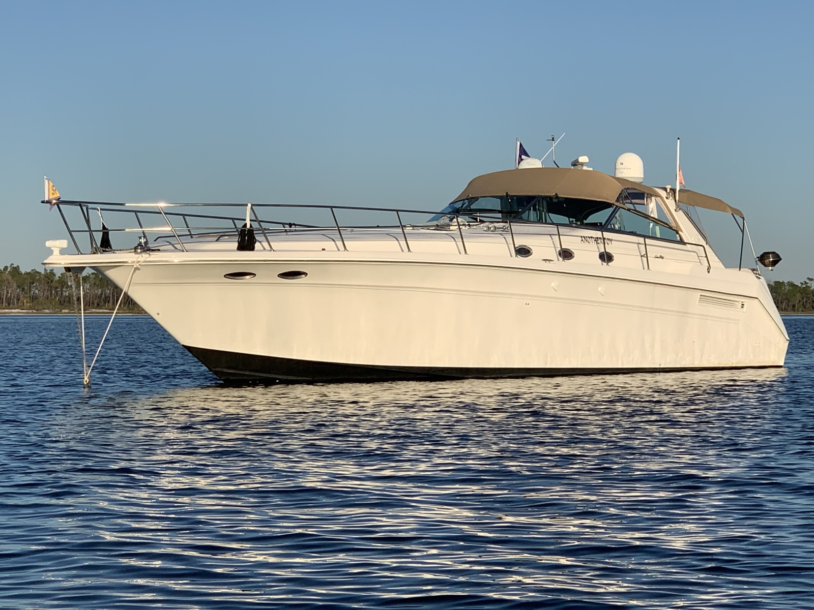 1997 Sea Ray 500 Sundancer 50 ft yacht for sale in Panama City Beach, Florida