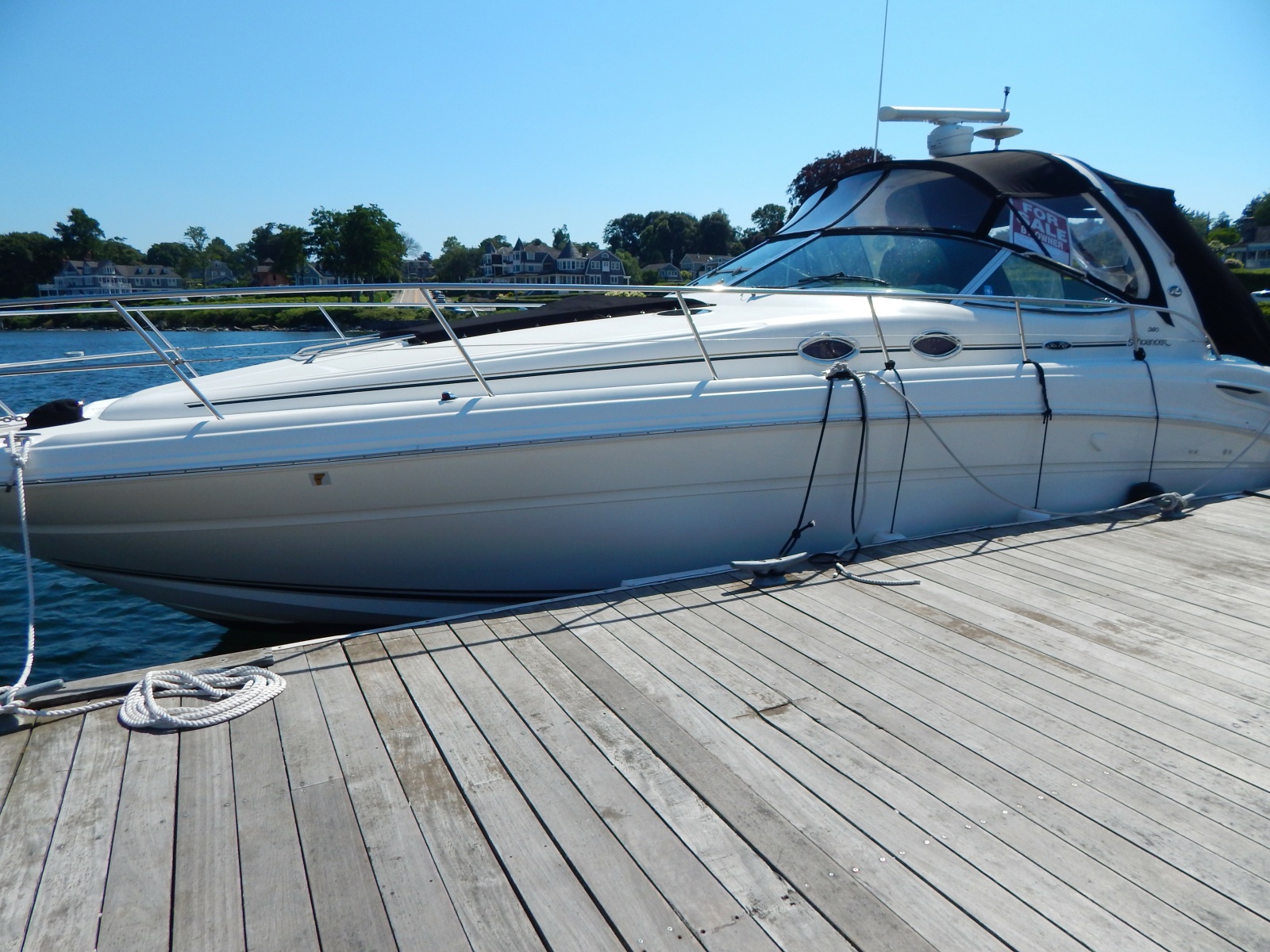 2003 Sea Ray 360 Sundancer 36 ft yacht for sale in North Kingstown, Rhode Island