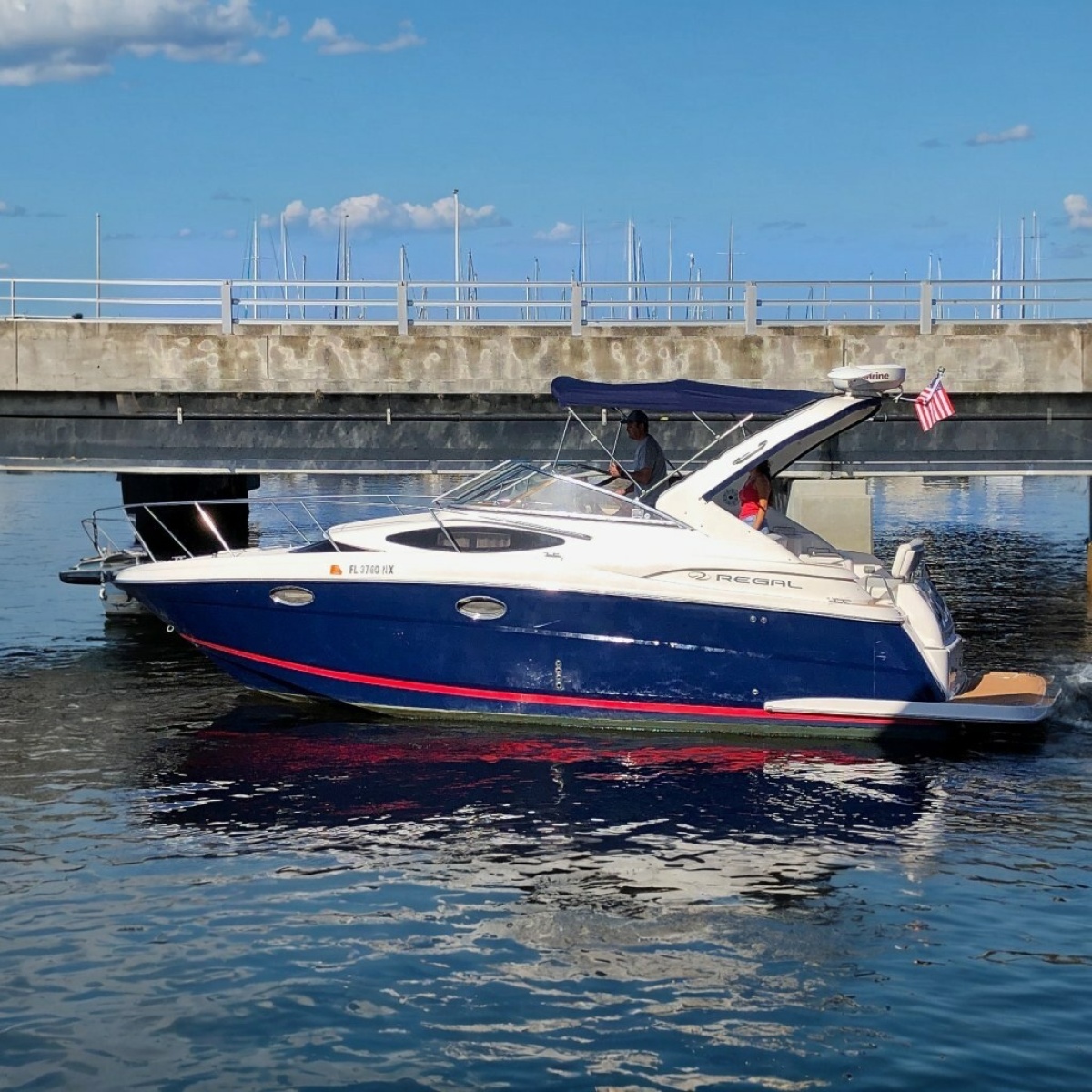 2010 Regal 2860 Window Express 29 ft yacht for sale in Jacksonville, Florida