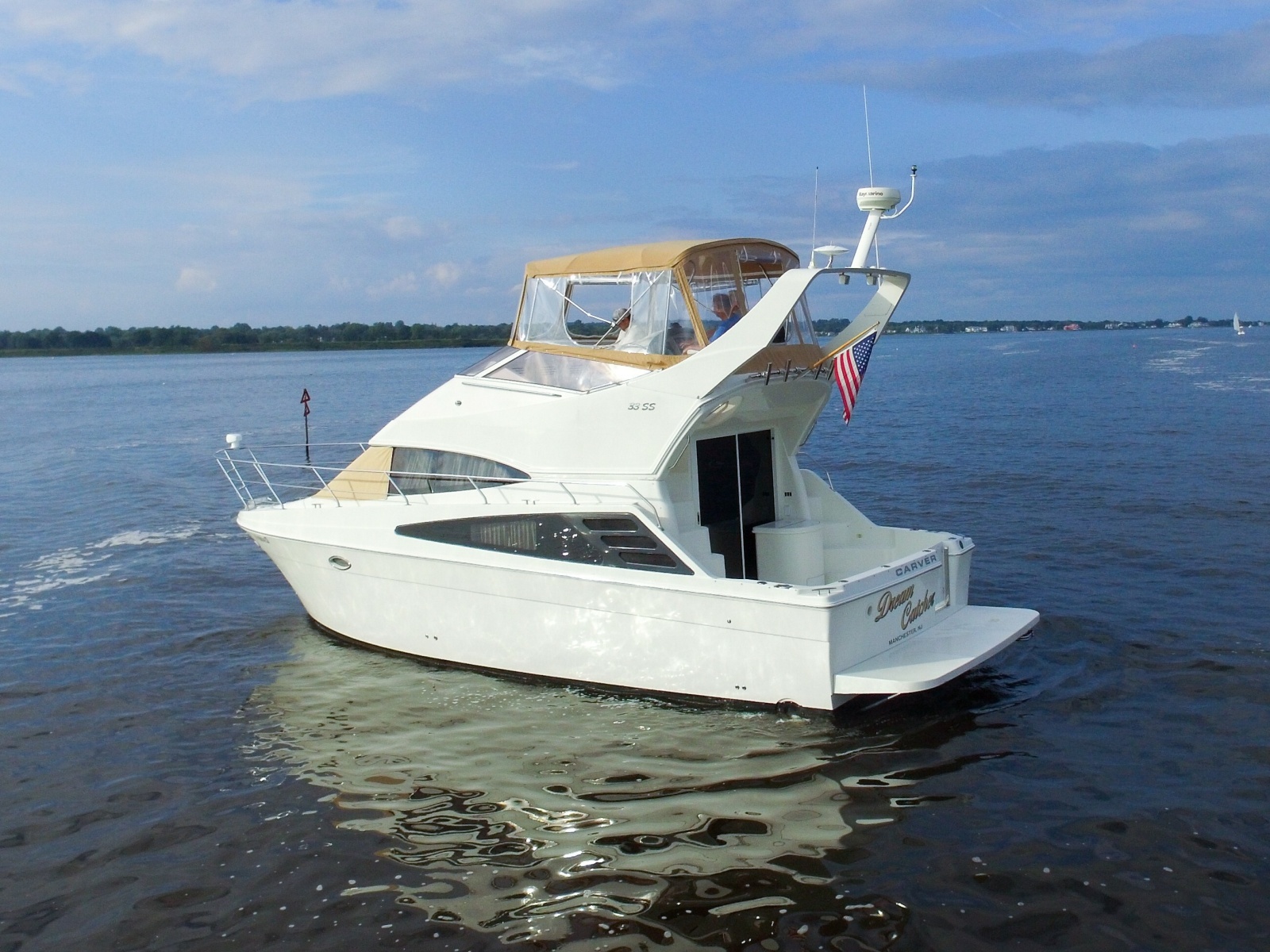 2006 Carver 33 Super Sport 33 ft yacht for sale in Oceanport, New Jersey