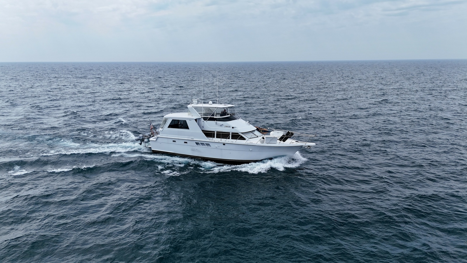 1999 Hatteras 52 Cockpit Motor Yacht 52 ft yacht for sale in Spring Lake, Michigan