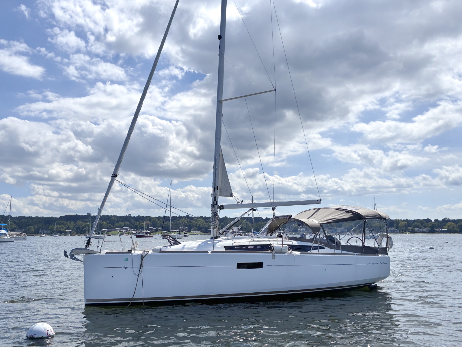 2015 Jeanneau Sun Odyssey 349 34 ft yacht for sale in Manhasset, New York