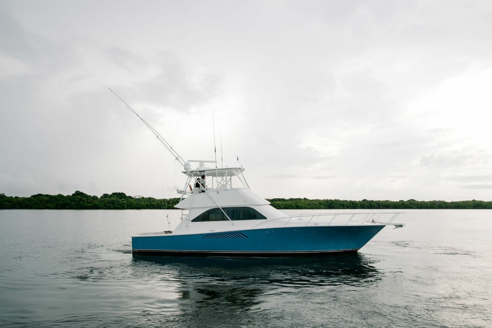 2003 Viking 48 ft yacht for sale in North Palm Beach, Florida