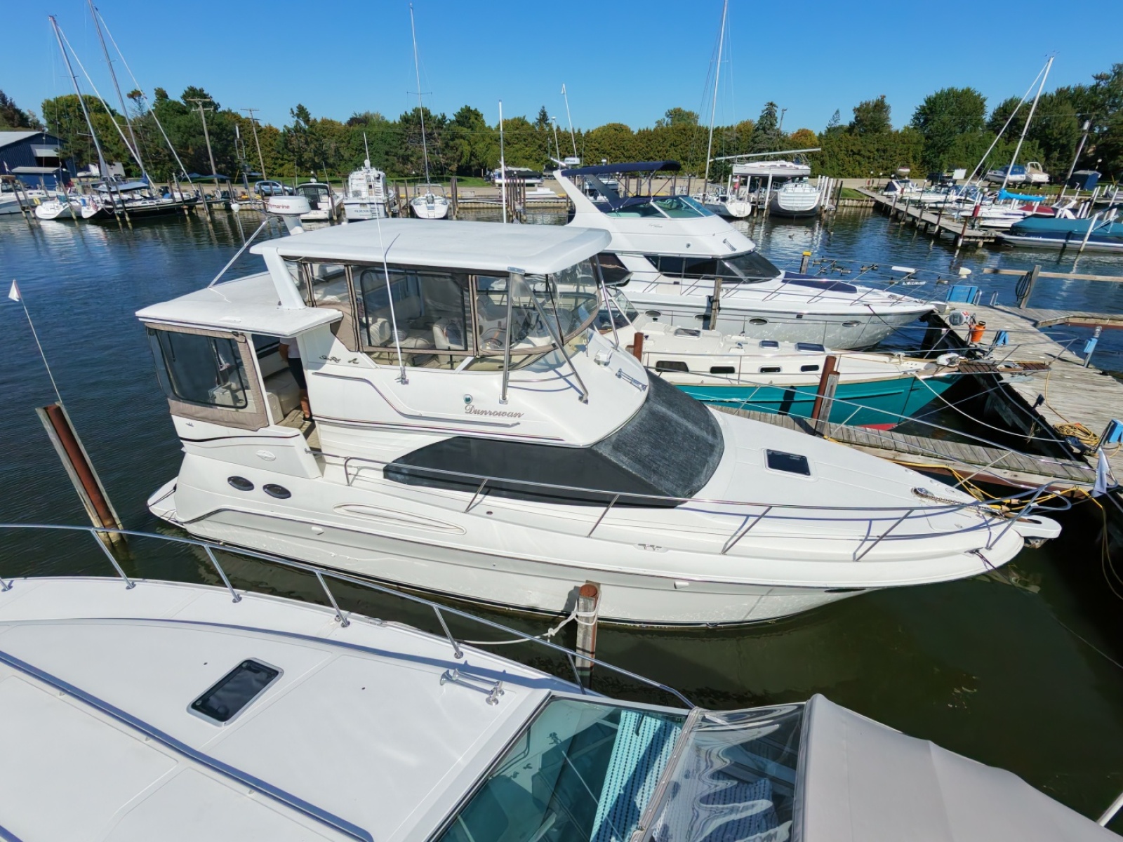 2000 Sea Ray 380 Aft Cabin 38 ft yacht for sale in Harrison Township, Michigan