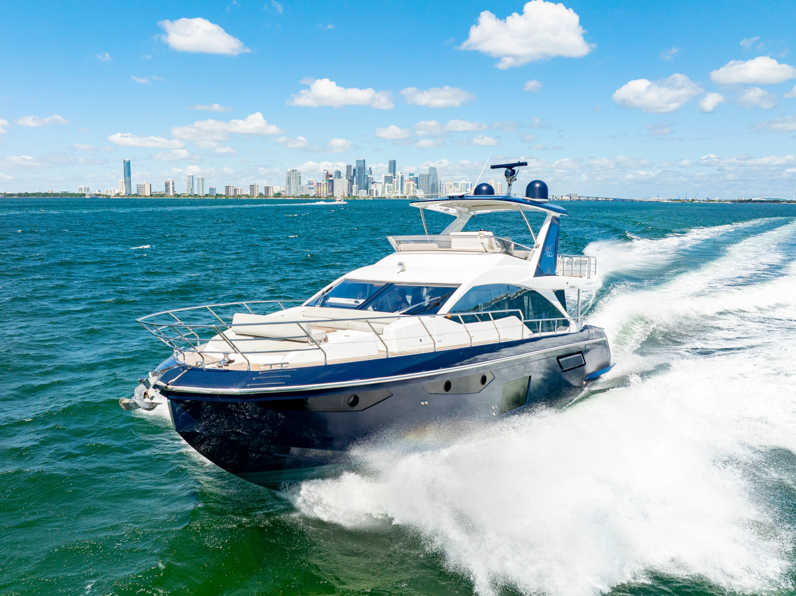 2020 Azimut 60 60 ft yacht for sale in Miami, Florida