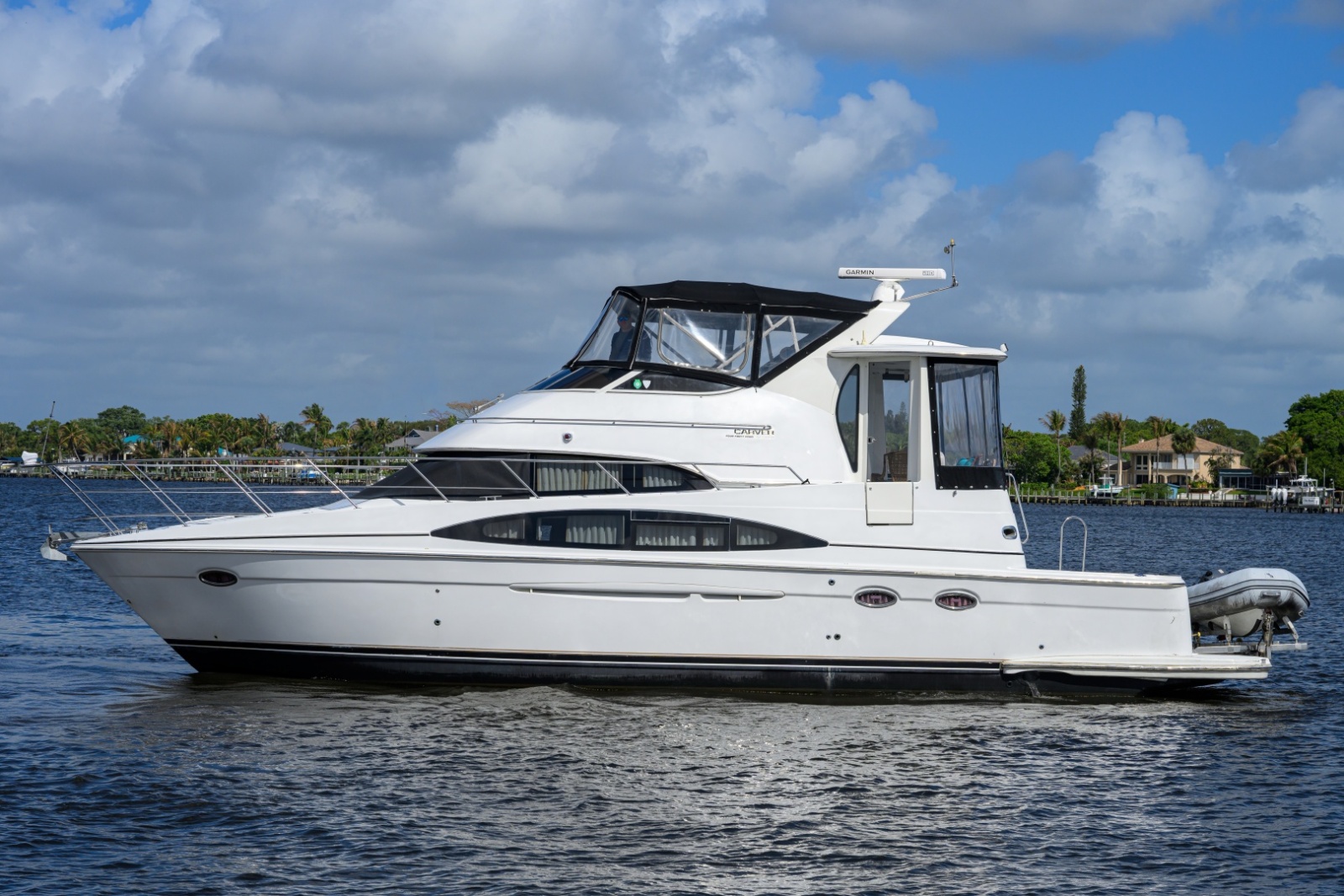 2003 Carver 444 46 ft yacht for sale in Stuart, Florida