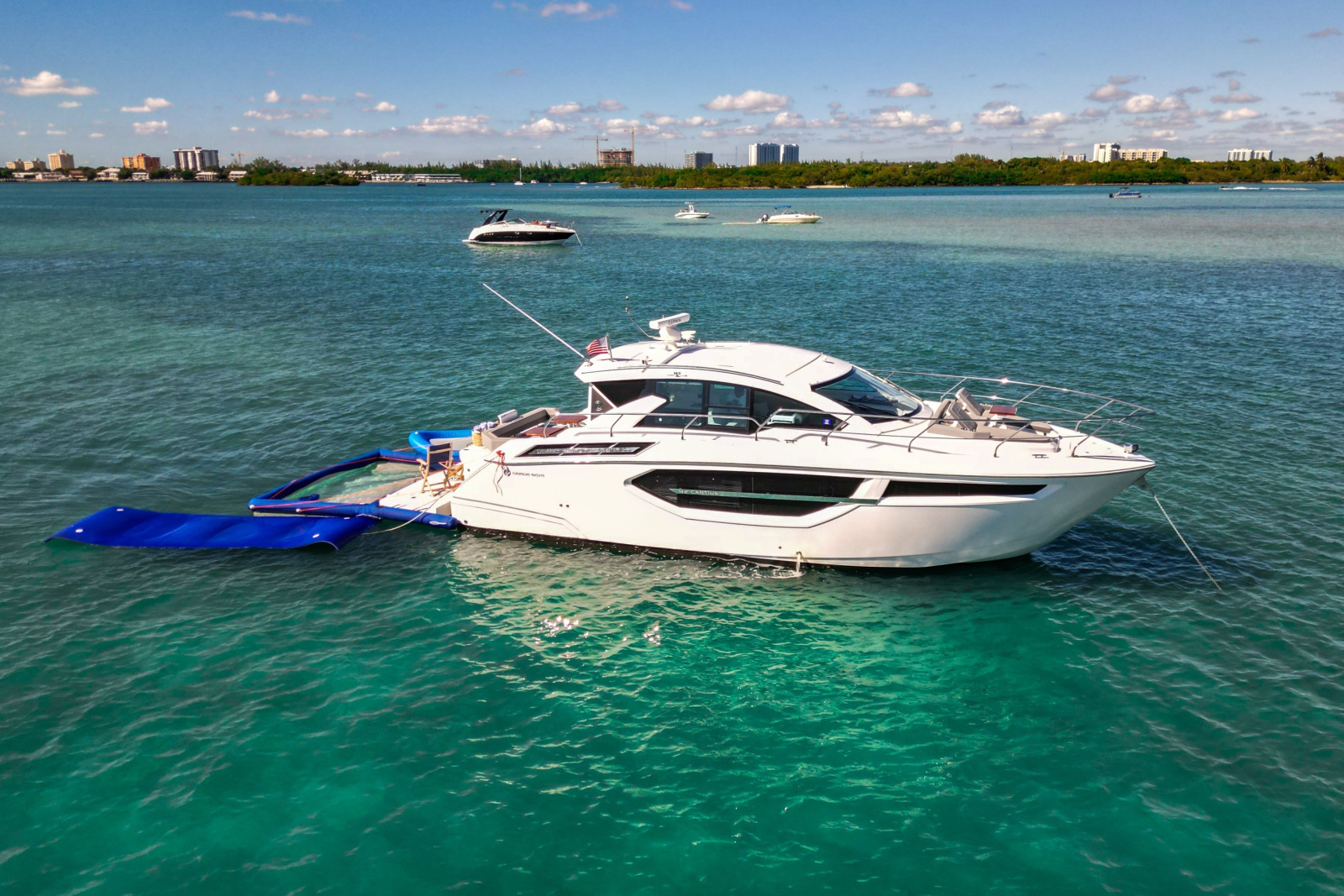 2023 Cruisers Yachts 42 Cantius 42 ft yacht for sale in Fort Lauderdale, Florida